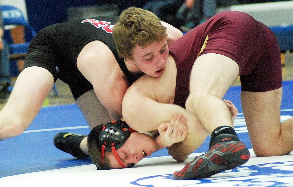 Fox Vs. Clawiter Border Battle Gallery Images