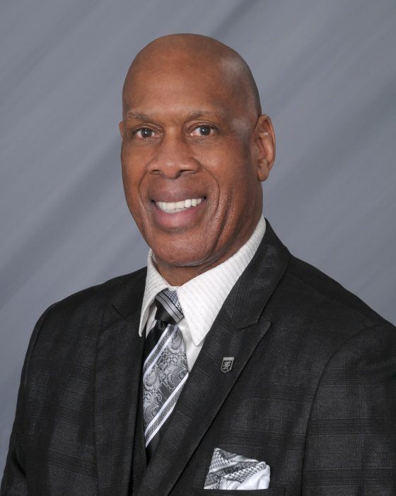 Mike Allen Headshot 2017 Mike Allen Featured Photo